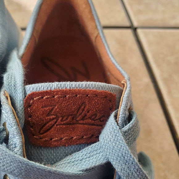 Brand new without tags zodiac sneakers - Picture 2 of 6